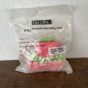 NEW DecoPac Cake Topper Strawberry Shortcake Cafe Play-set‎ And Mini Figure